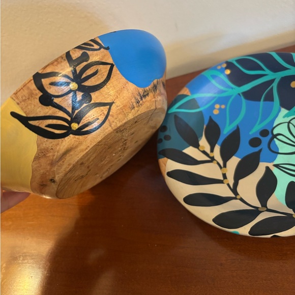 Puro Arte Hand Painted Serving Bowls - Picture 7 of 10